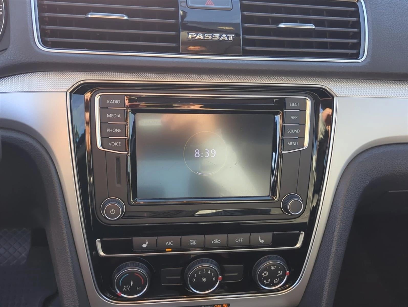 2019 Volkswagen Passat 2.0T Wolfsburg Edition Auto