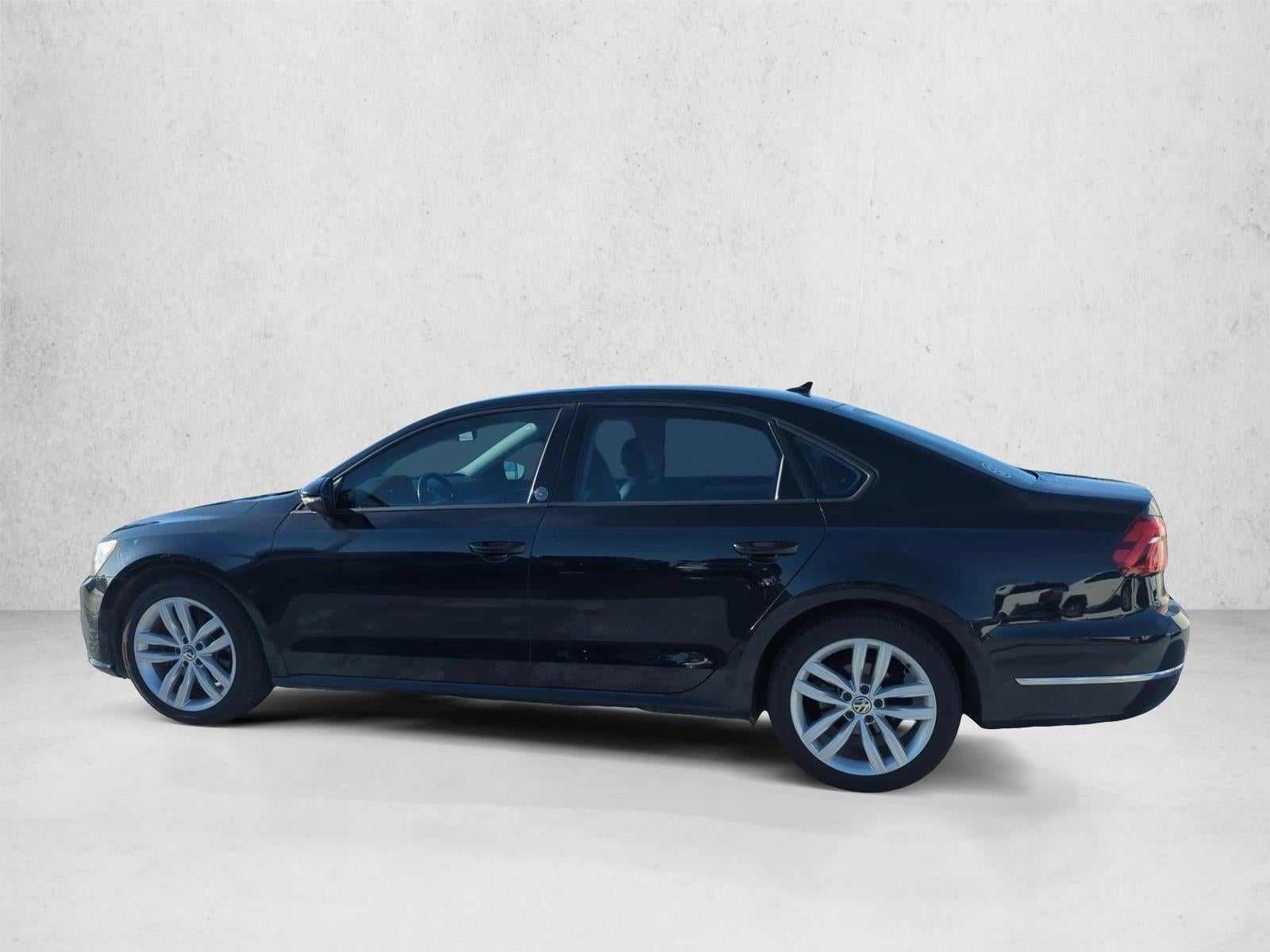 2019 Volkswagen Passat 2.0T Wolfsburg Edition Auto