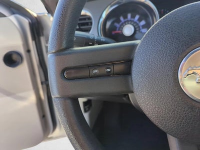 2010 Ford Mustang 2dr Conv V6