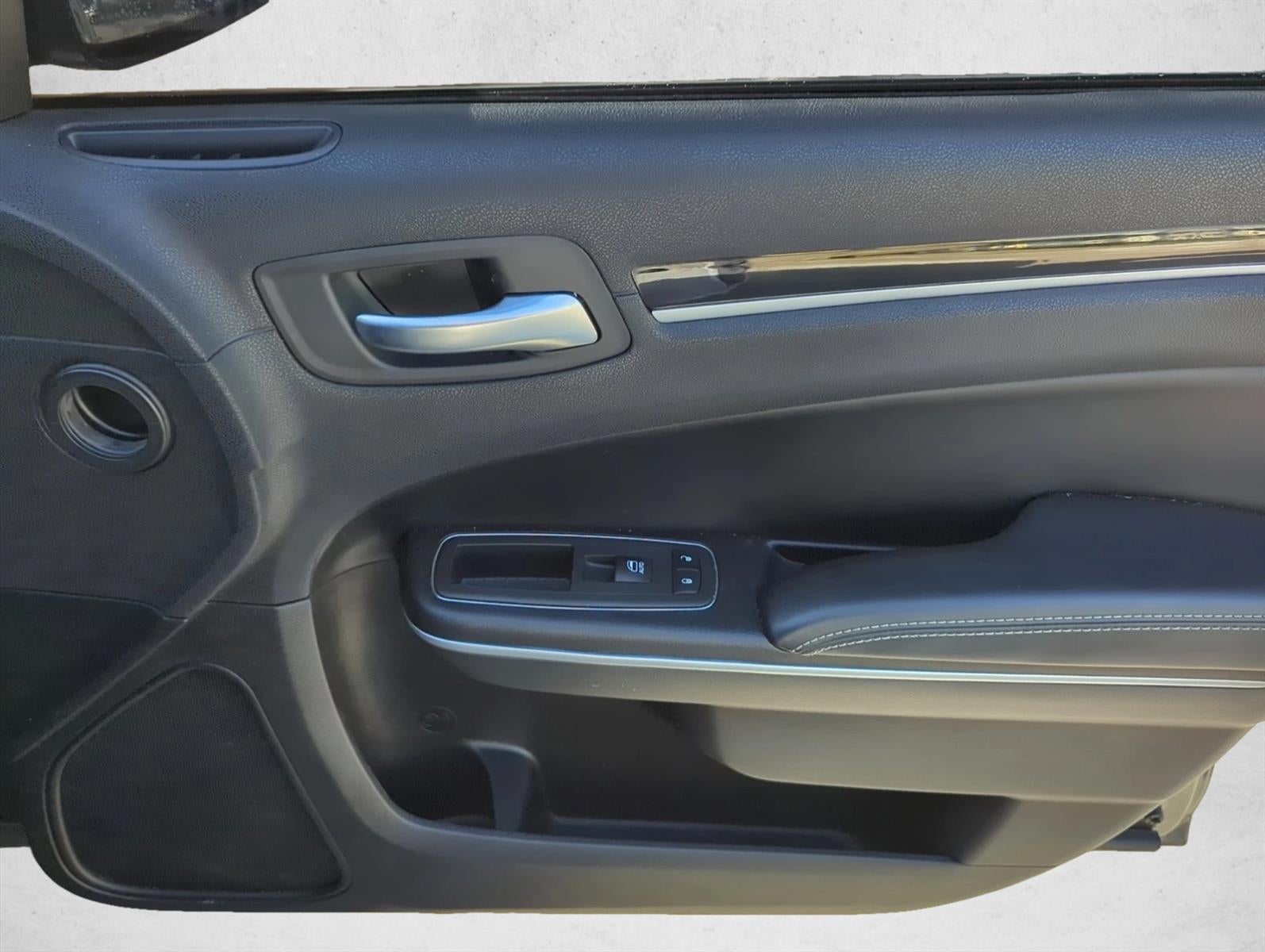 2022 Chrysler 300 300S RWD