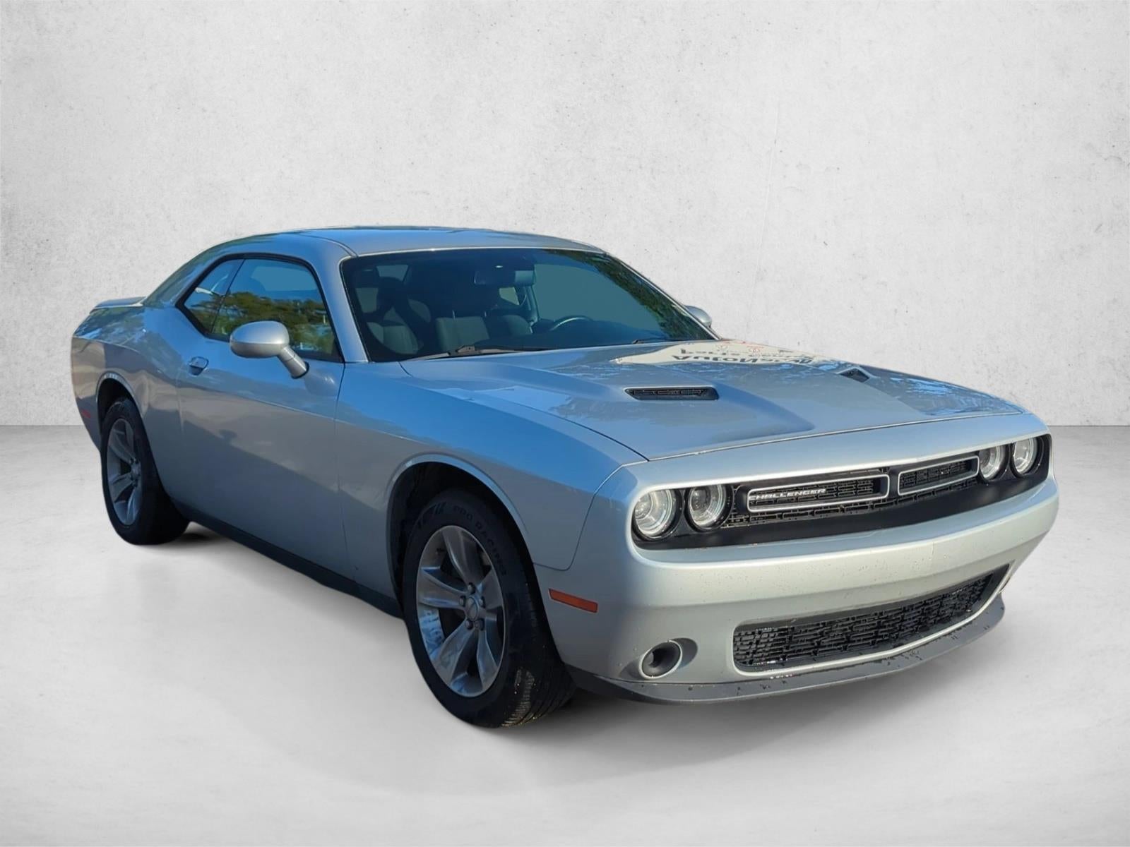2019 Dodge Challenger SXT RWD