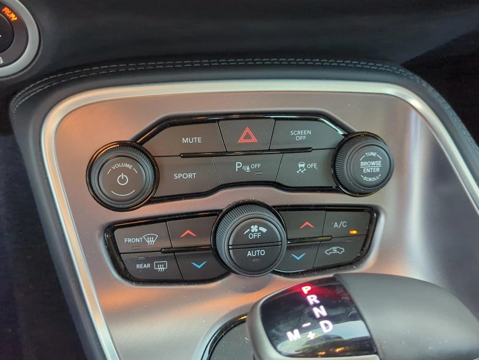 2021 Dodge Challenger SXT RWD