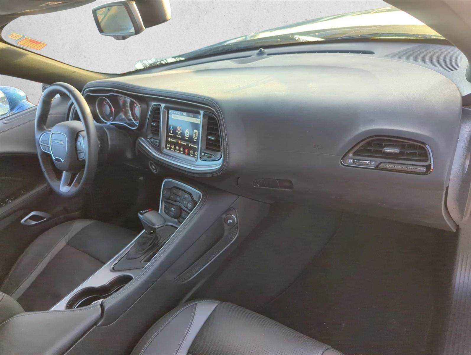2021 Dodge Challenger SXT RWD