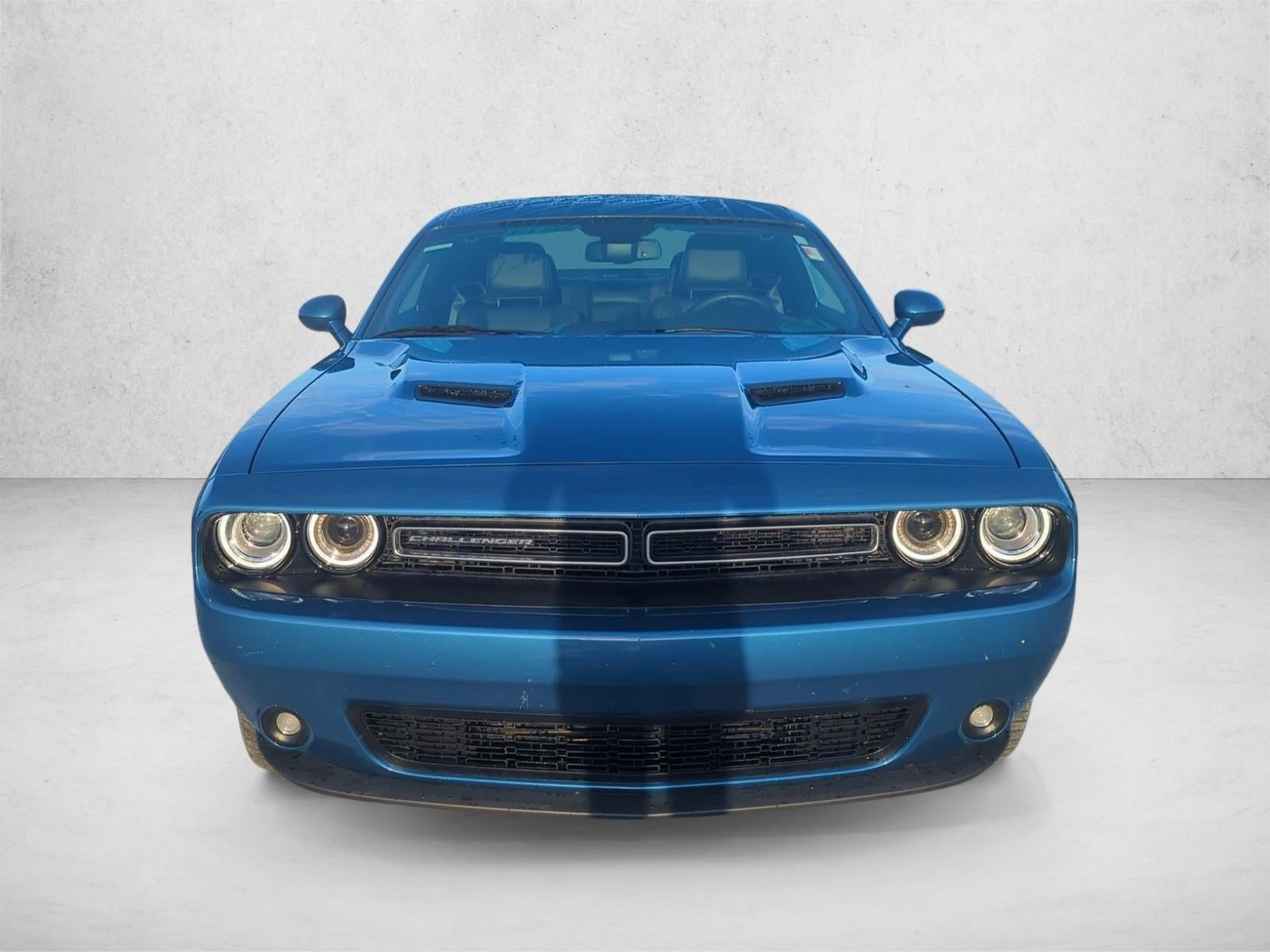 2021 Dodge Challenger SXT RWD