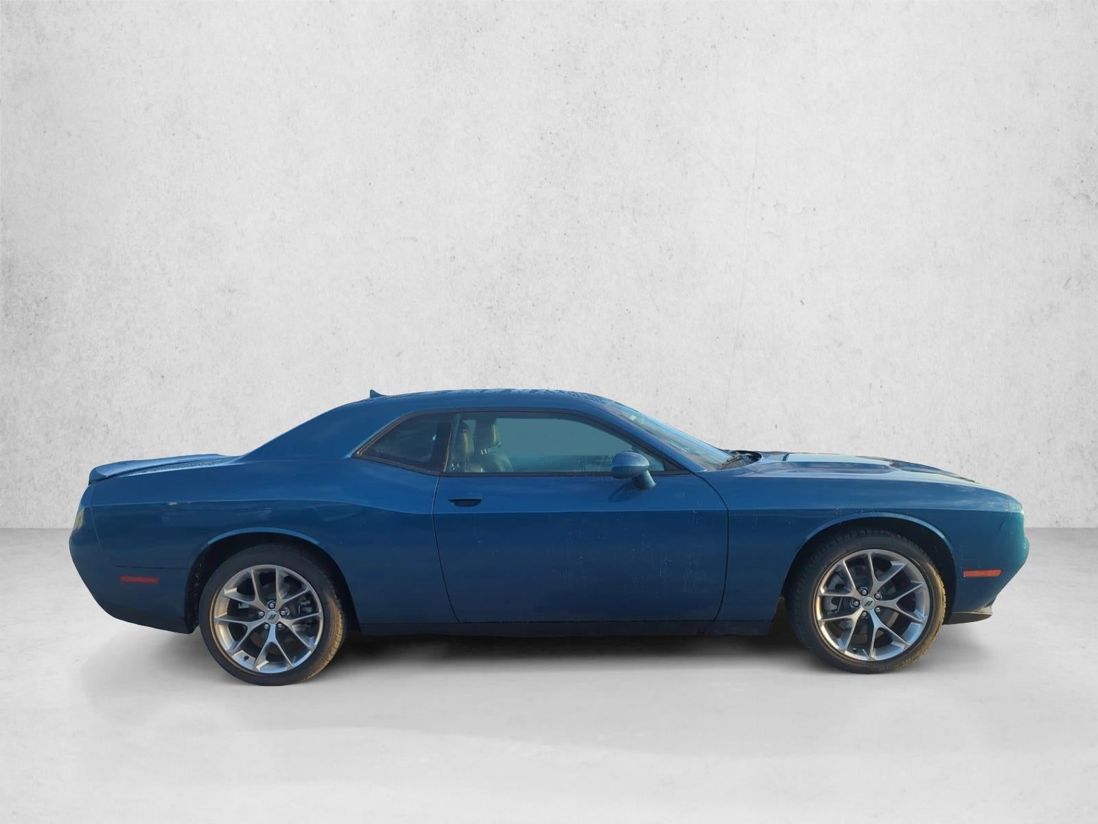 2021 Dodge Challenger SXT RWD