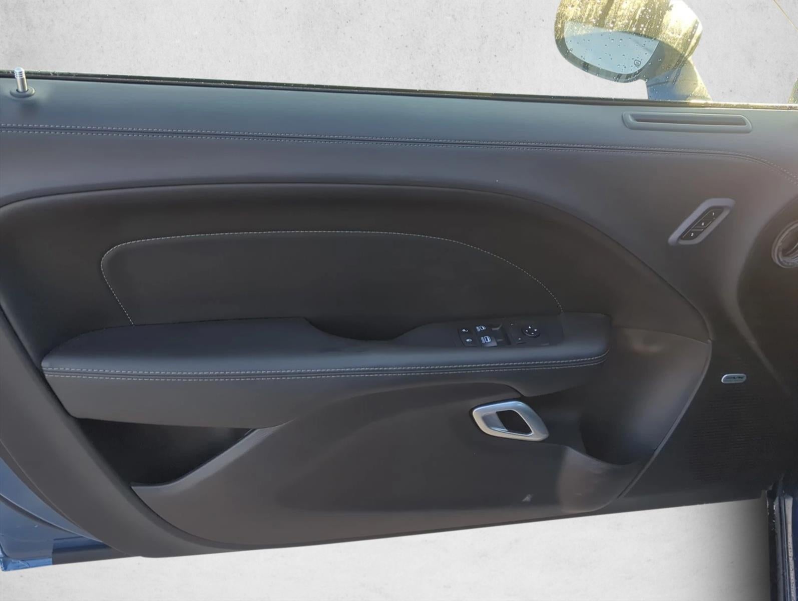 2021 Dodge Challenger SXT RWD