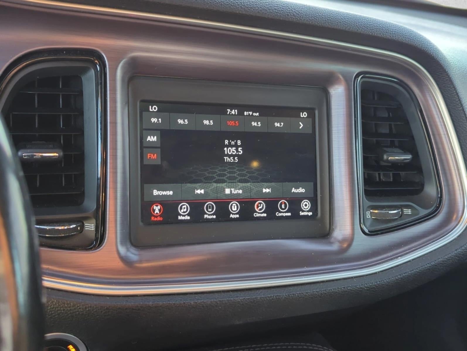 2018 Dodge Challenger SXT RWD