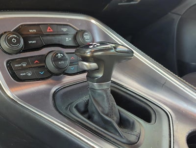 2018 Dodge Challenger SXT RWD