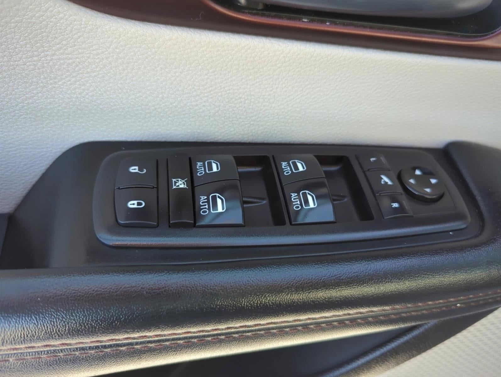 2020 Chrysler Pacifica Limited FWD