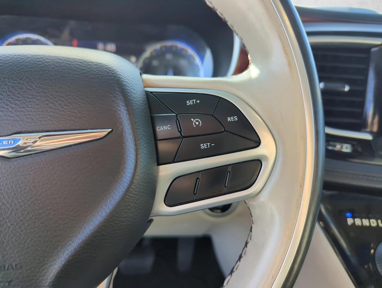 2020 Chrysler Pacifica Limited FWD