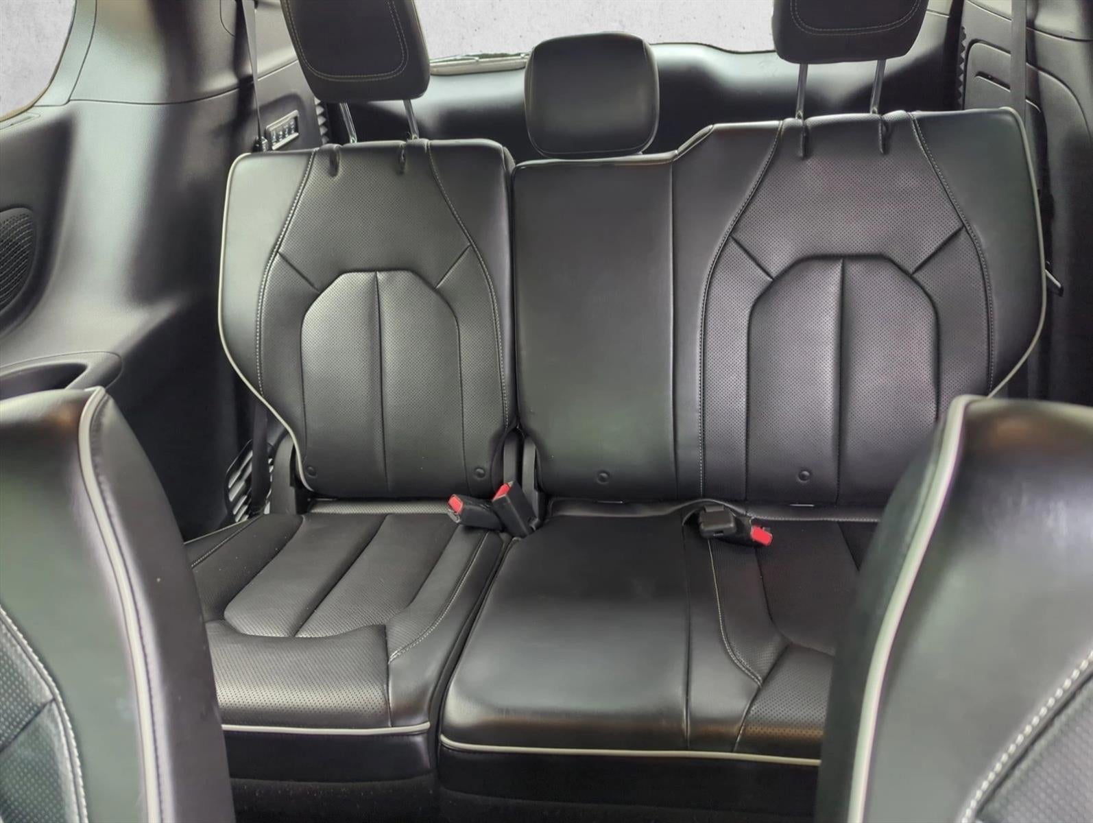 2019 Chrysler Pacifica Limited FWD