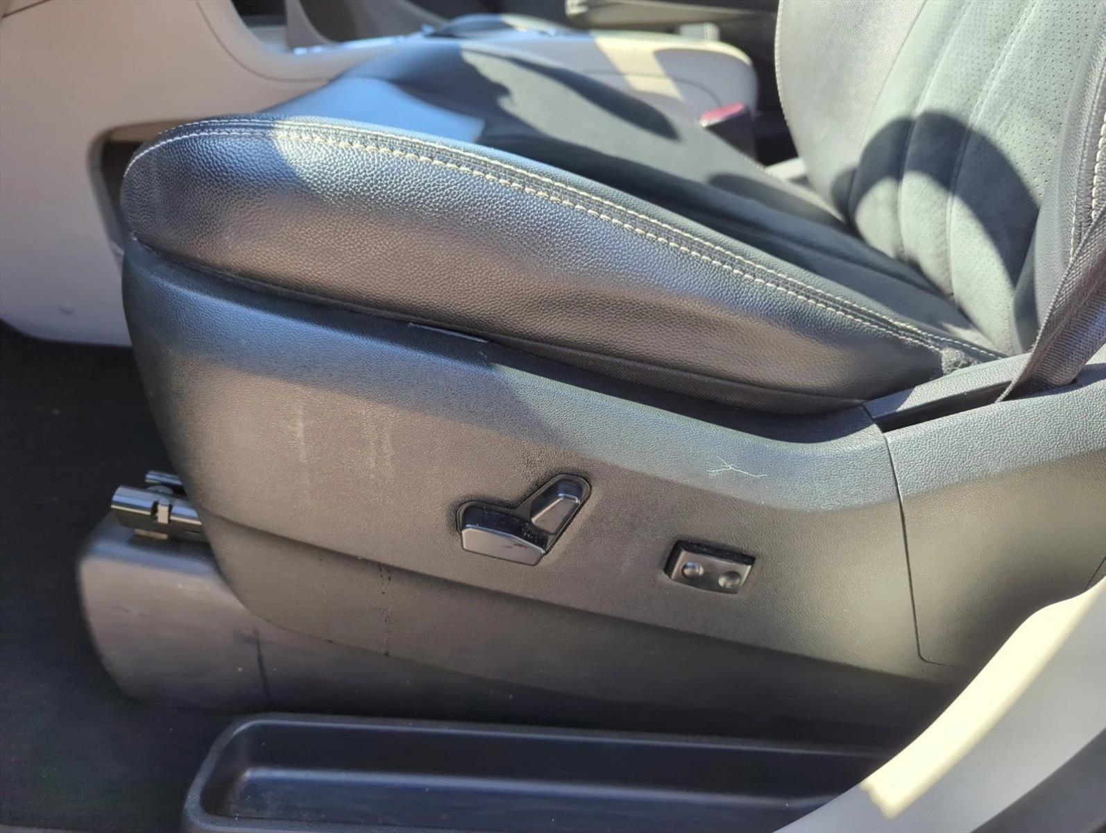 2017 Dodge Grand Caravan SXT Wagon