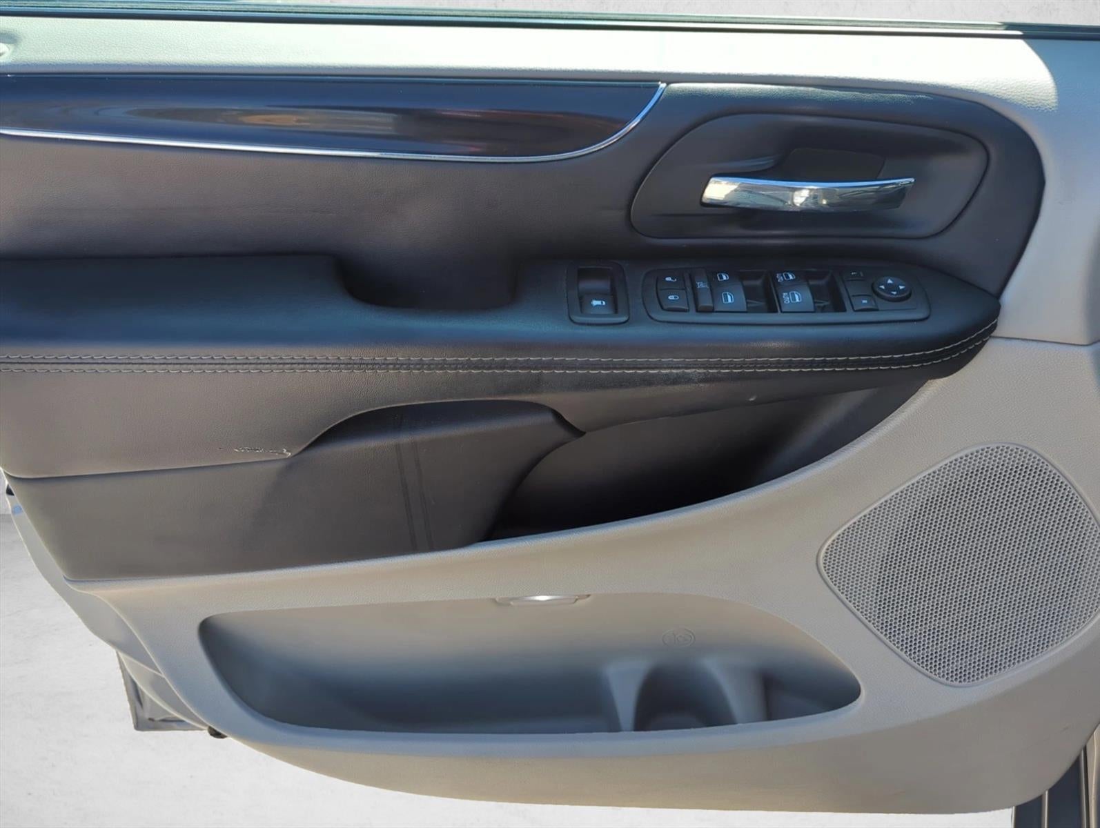 2017 Dodge Grand Caravan SXT Wagon