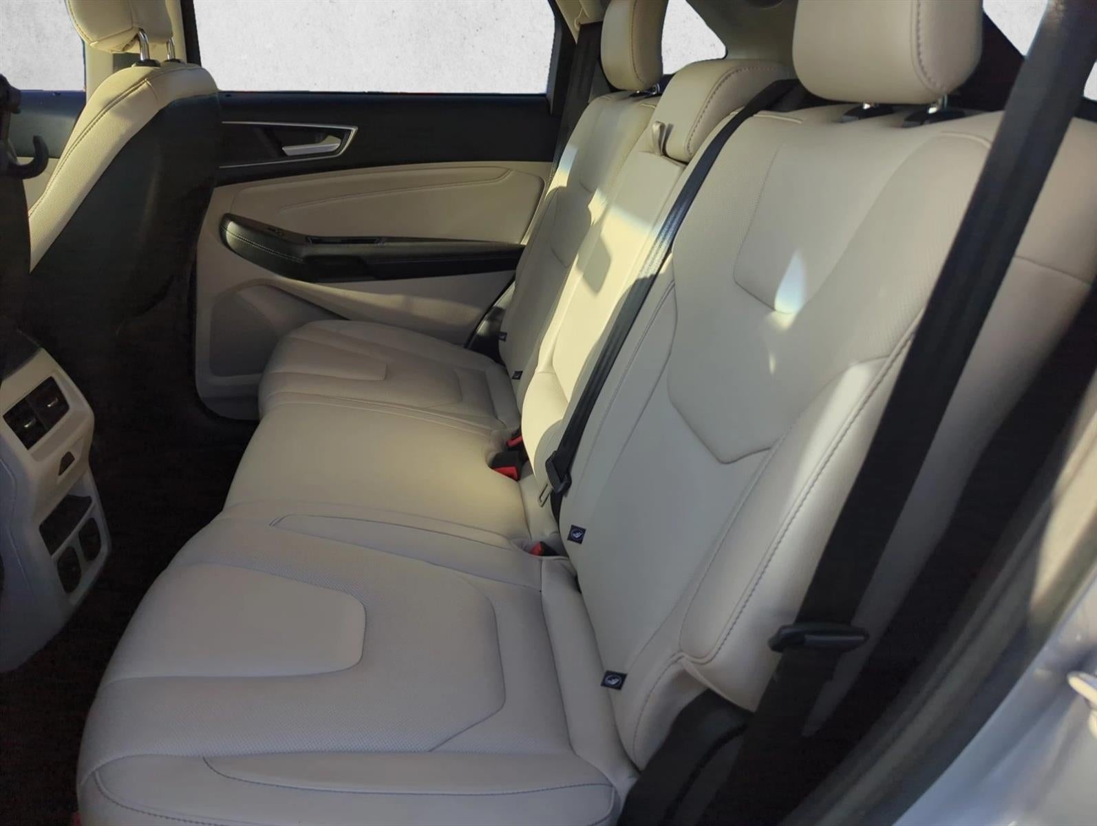 2017 Ford Edge Titanium FWD