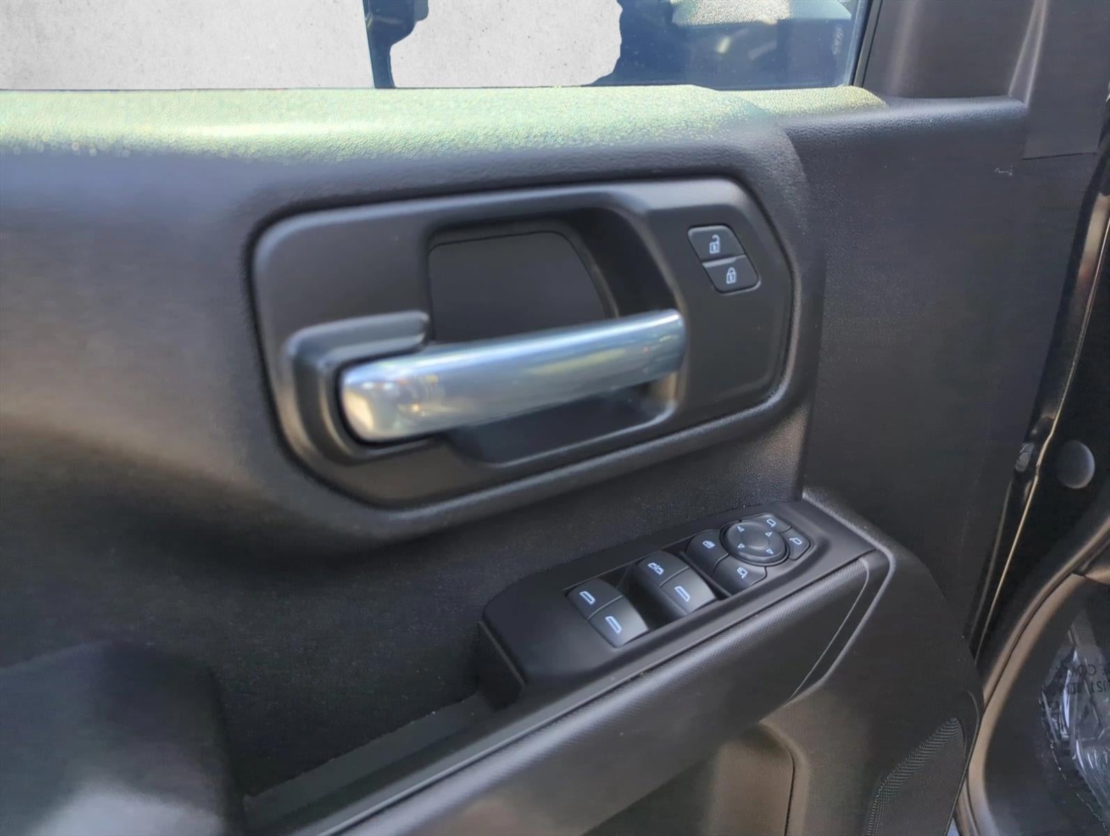 2024 Chevrolet Silverado 2500 HD Crew Cab Standard Box 4-Wheel Drive Custom