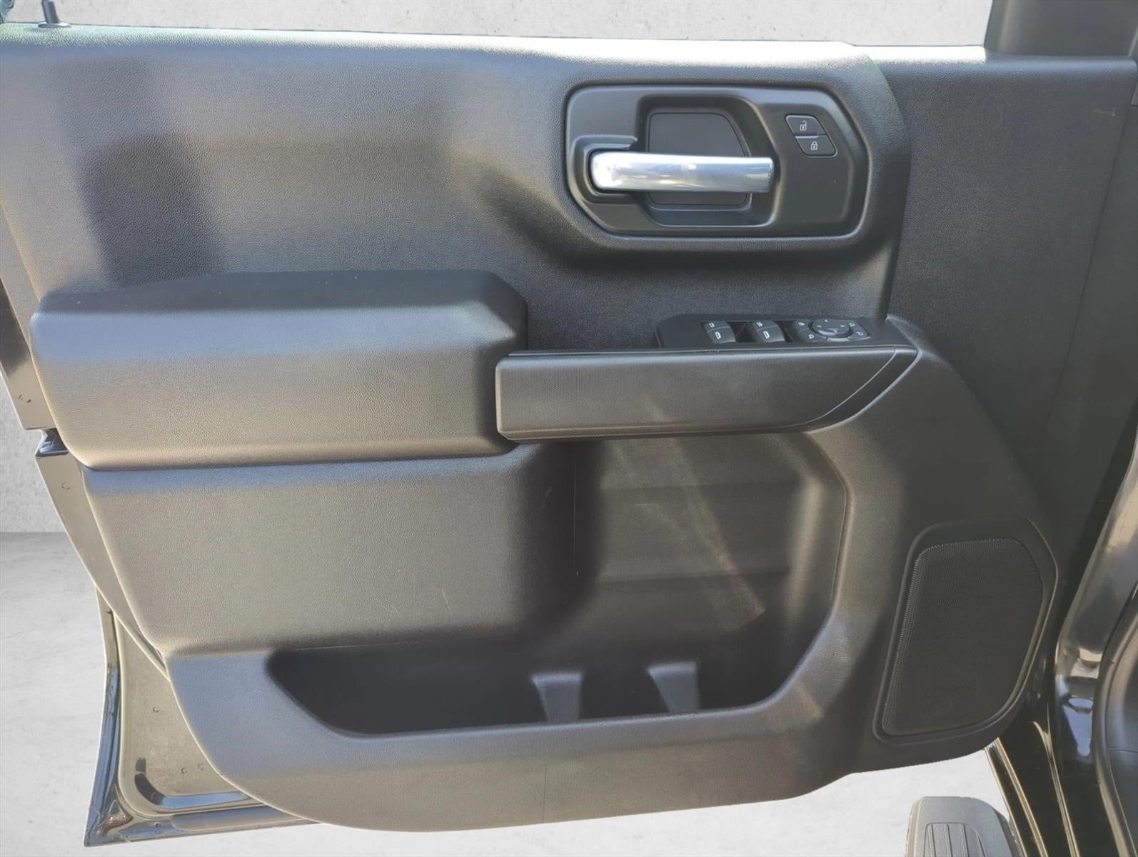 2024 Chevrolet Silverado 2500 HD Crew Cab Standard Box 4-Wheel Drive Custom