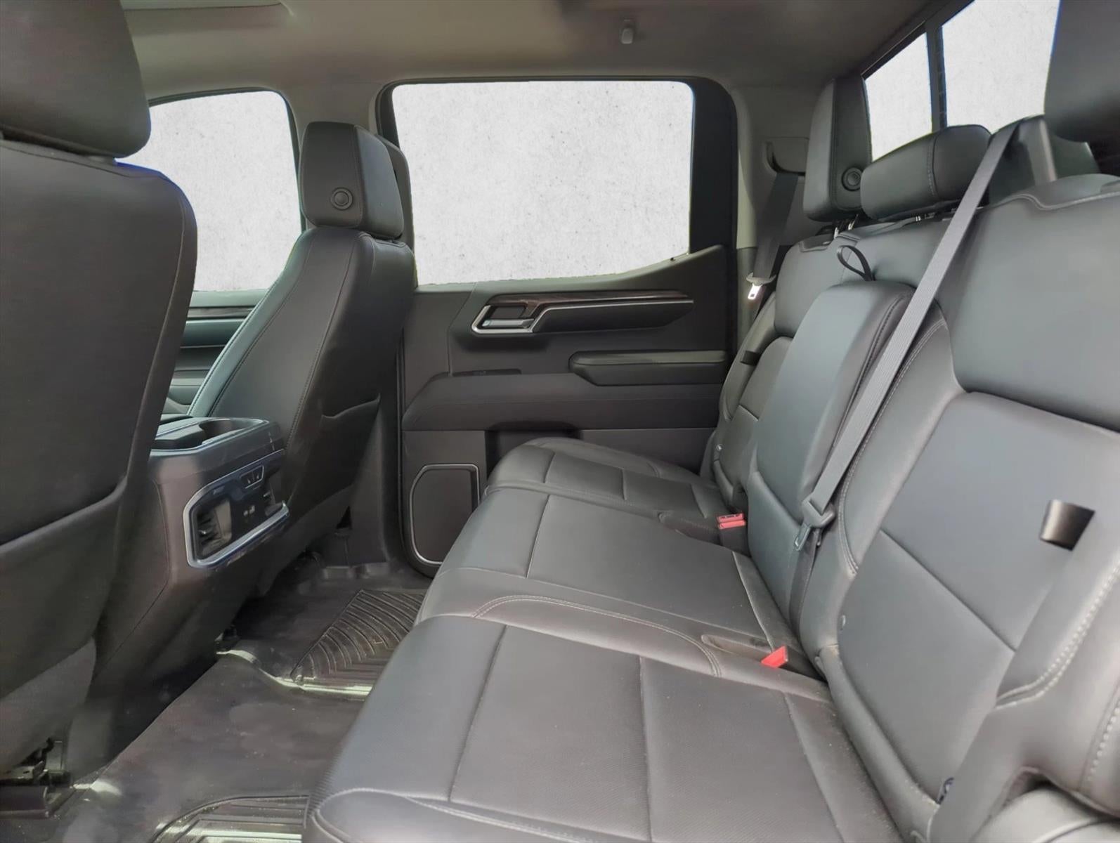 2022 Chevrolet Silverado 1500 Crew Cab Short Box 2-Wheel Drive LTZ