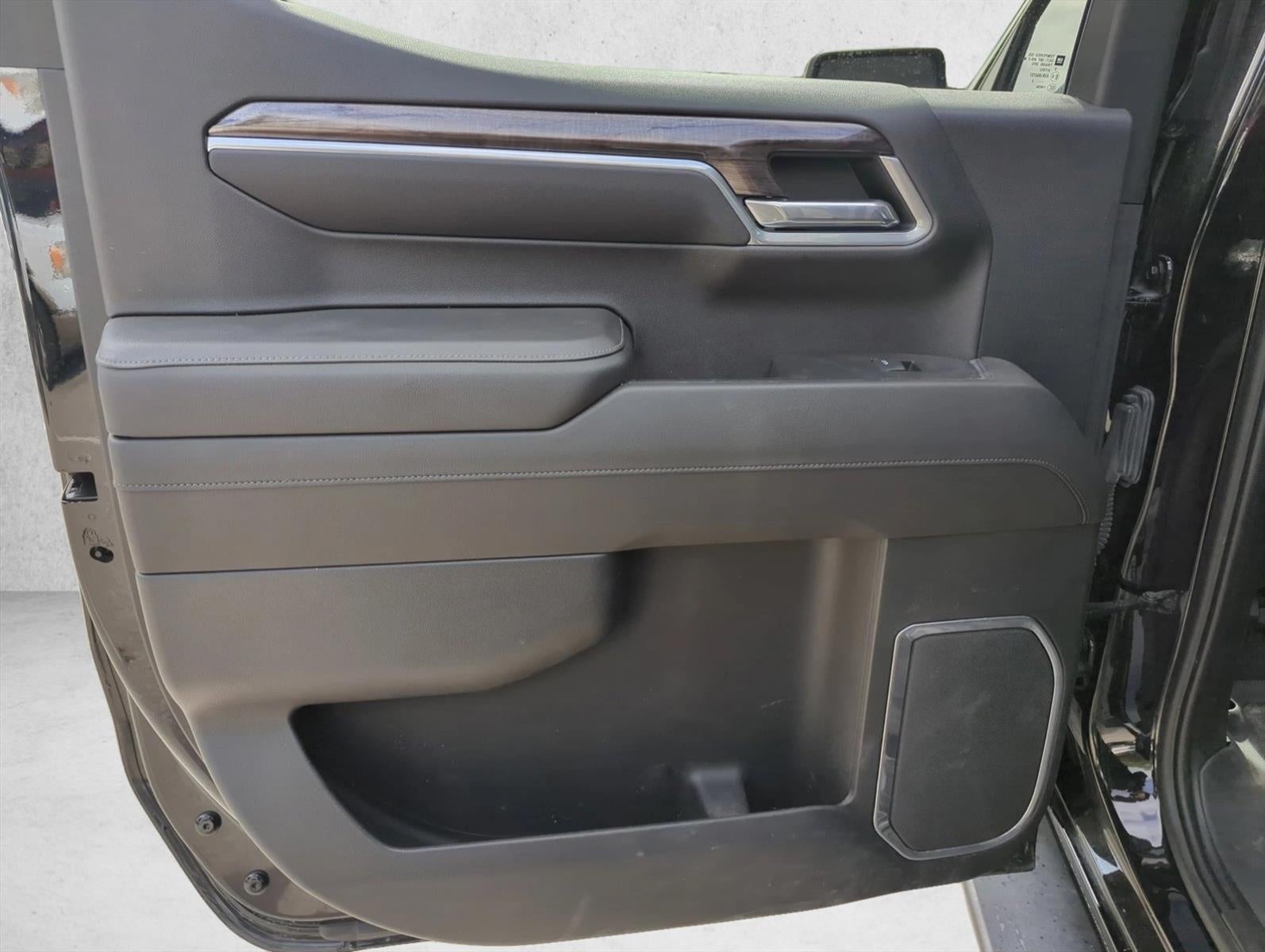 2022 Chevrolet Silverado 1500 Crew Cab Short Box 2-Wheel Drive LTZ