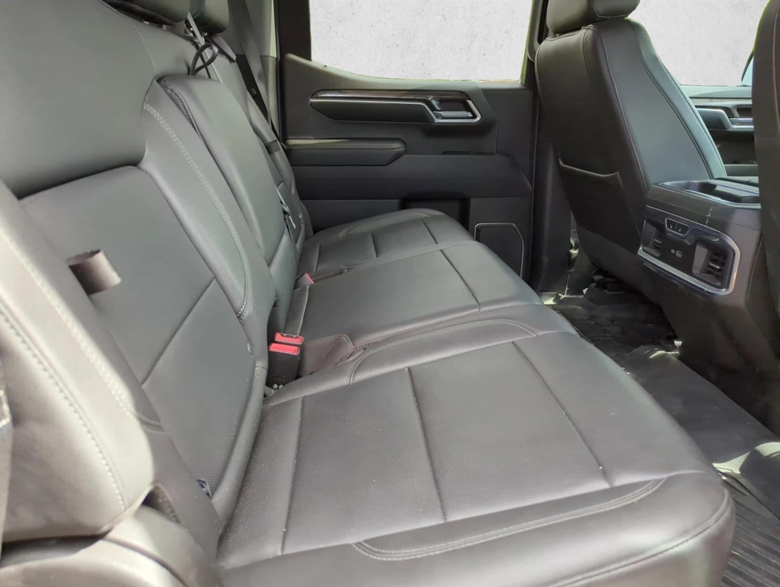 2022 Chevrolet Silverado 1500 Crew Cab Short Box 2-Wheel Drive LTZ