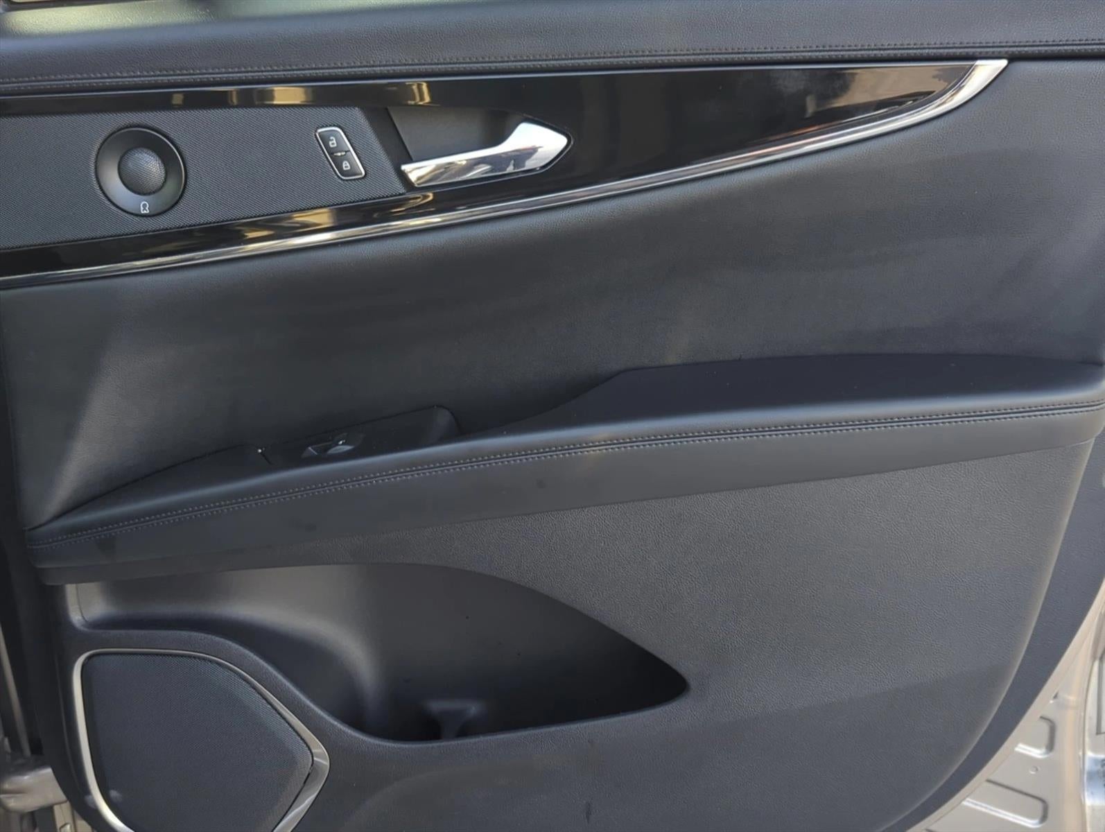 2021 Lincoln Nautilus Reserve FWD