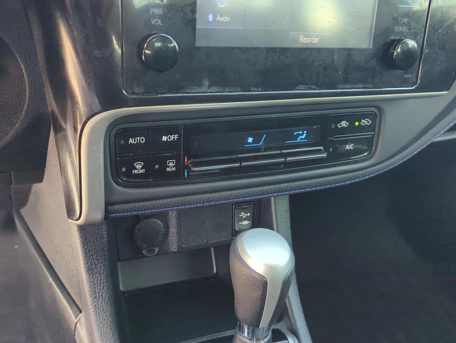 2018 Toyota Corolla SE CVT (Natl)