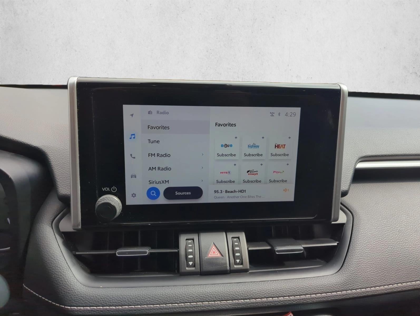 2025 Toyota RAV4 XLE Premium AWD (Natl)