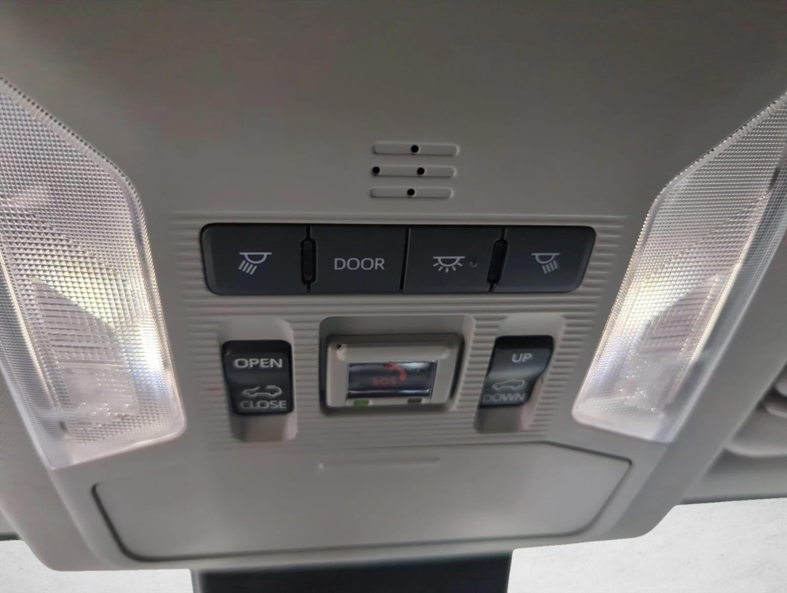 2025 Toyota RAV4 XLE Premium AWD (Natl)