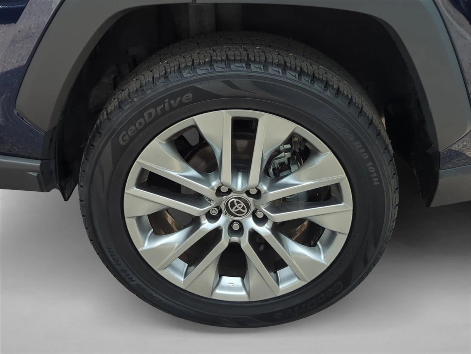 2025 Toyota RAV4 XLE Premium AWD (Natl)