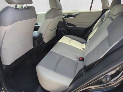 2020 Toyota RAV4 XLE Premium AWD (Natl)