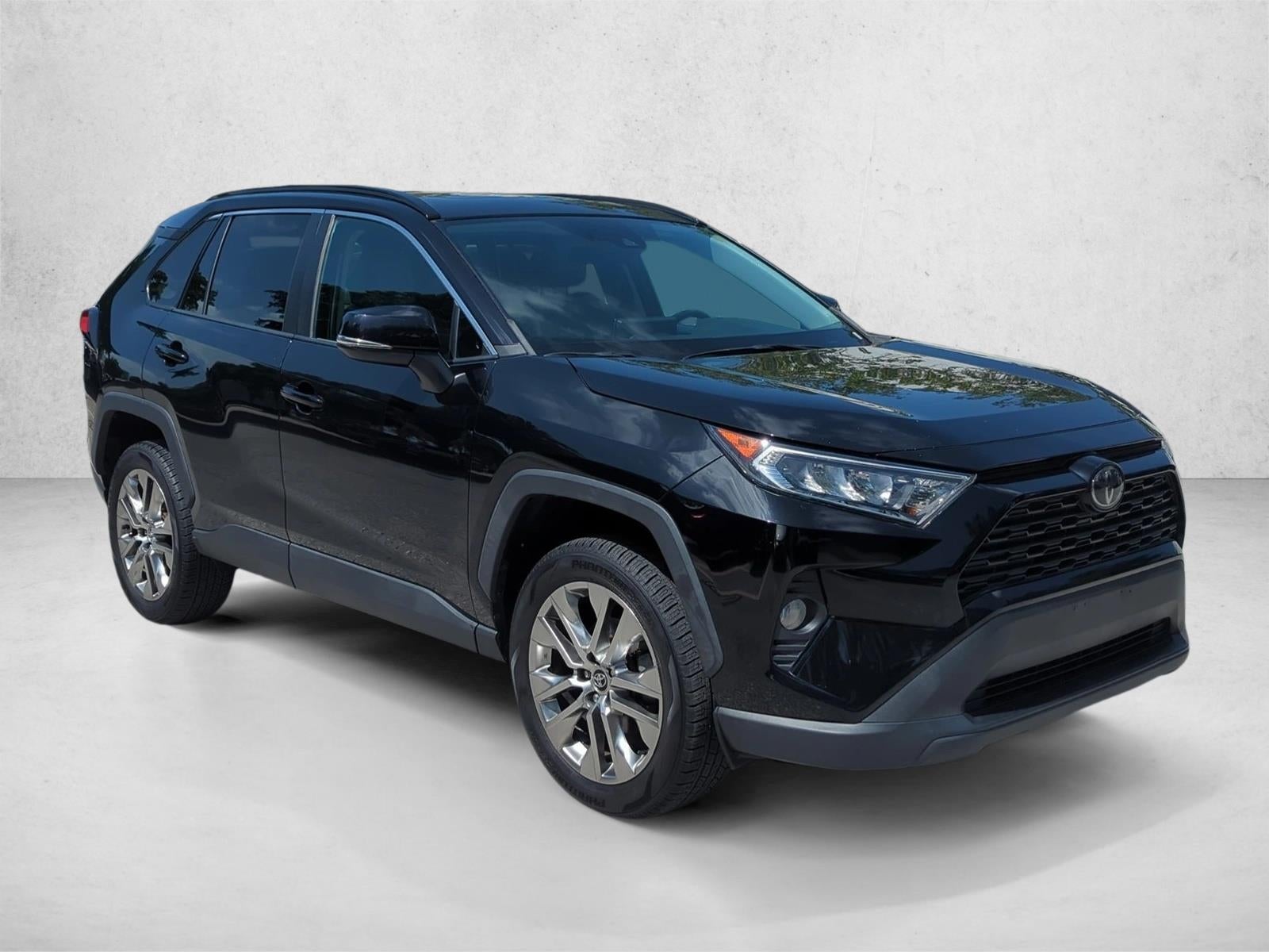 2020 Toyota RAV4 XLE Premium AWD (Natl)