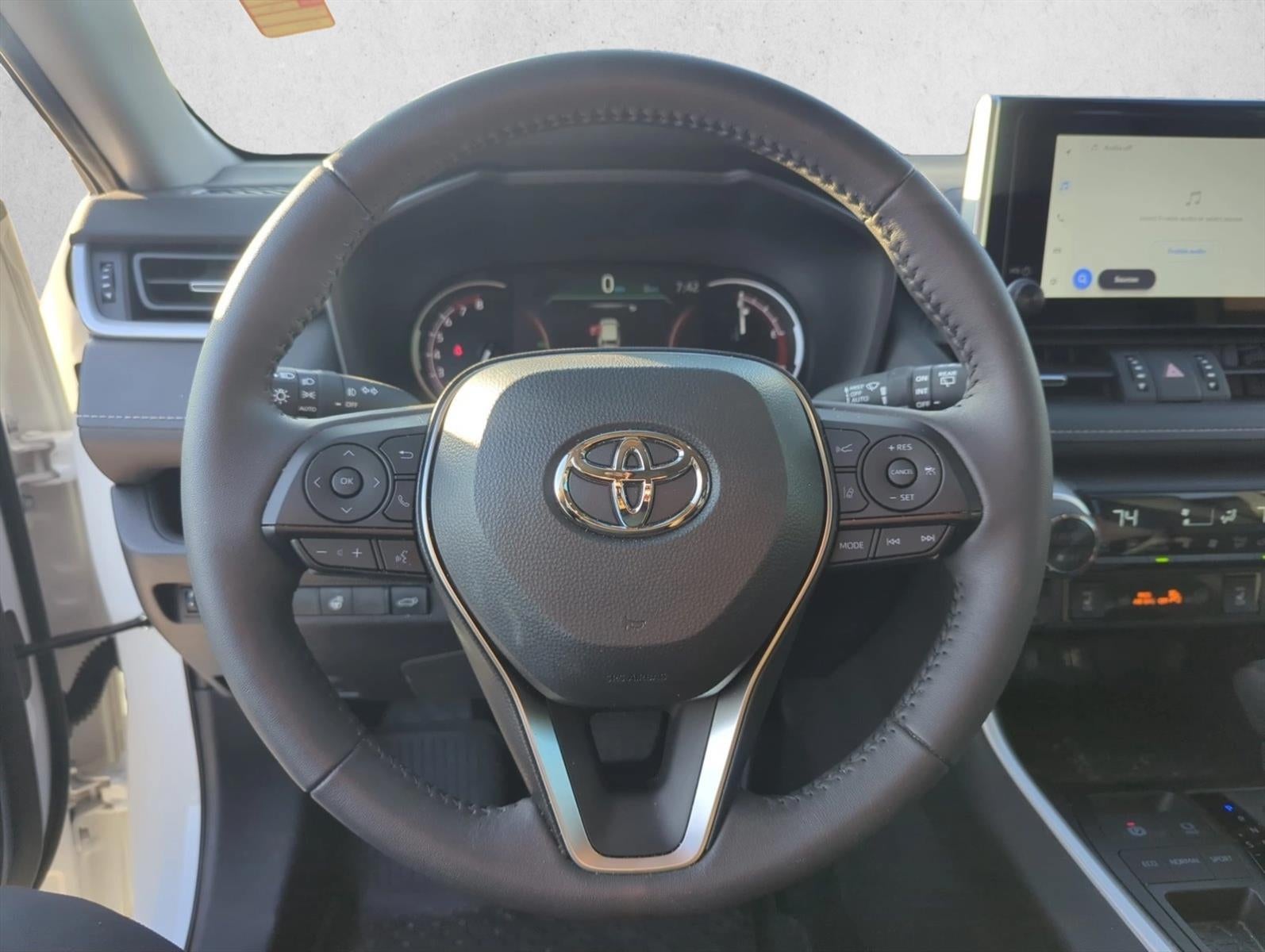 2025 Toyota RAV4 XLE Premium FWD (Natl)