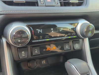 2025 Toyota RAV4 XLE Premium FWD (Natl)