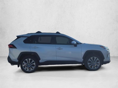 2025 Toyota RAV4 XLE Premium FWD (Natl)