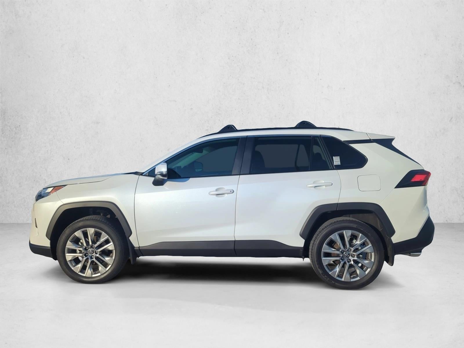2025 Toyota RAV4 XLE Premium FWD (Natl)