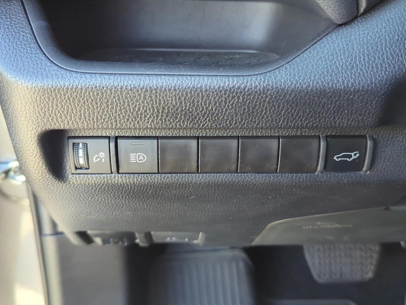 2023 Toyota RAV4 XLE Premium FWD (Natl)