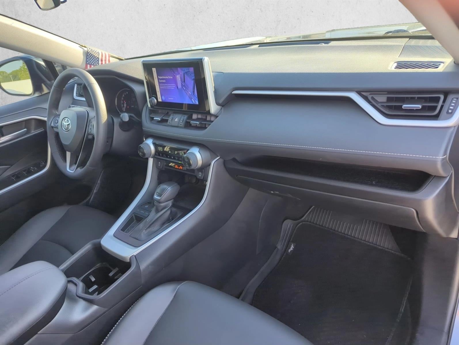 2023 Toyota RAV4 XLE Premium FWD (Natl)