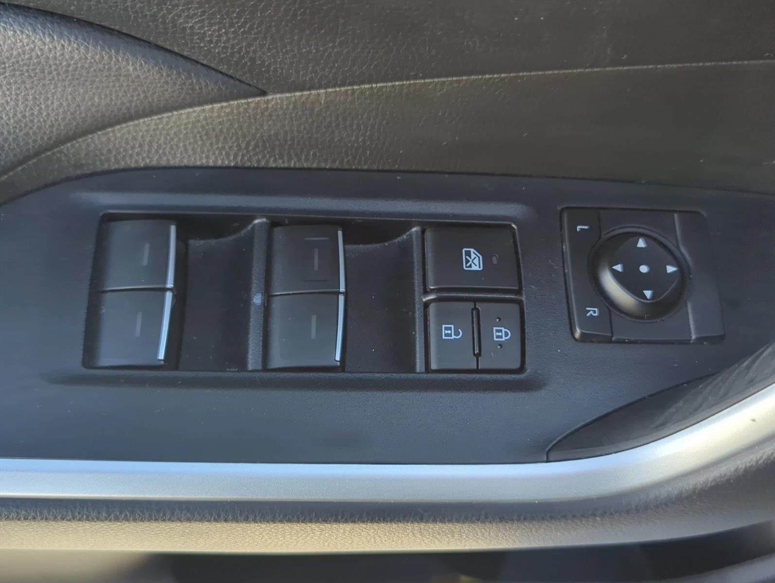 2023 Toyota RAV4 XLE Premium FWD (Natl)
