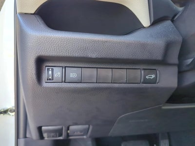 2025 Toyota RAV4 XLE Premium FWD (Natl)