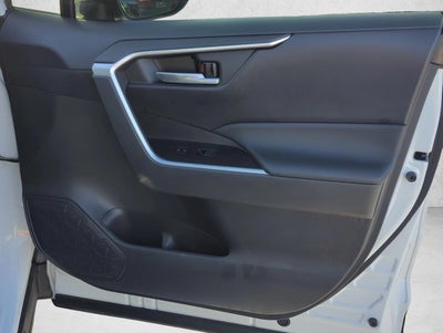 2025 Toyota RAV4 XLE Premium FWD (Natl)