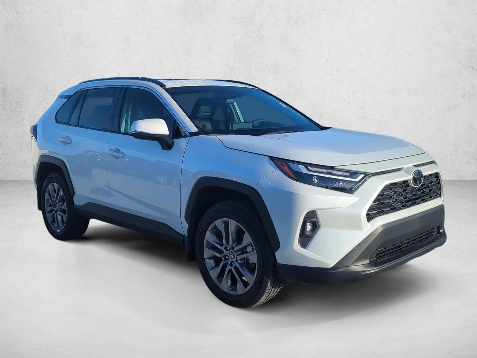 2025 Toyota RAV4 XLE Premium FWD (Natl)