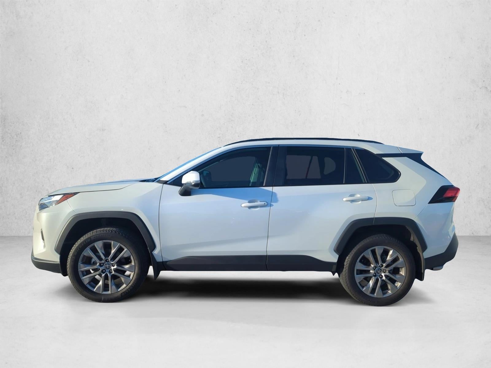 2025 Toyota RAV4 XLE Premium FWD (Natl)