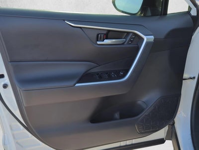 2025 Toyota RAV4 XLE Premium FWD (Natl)