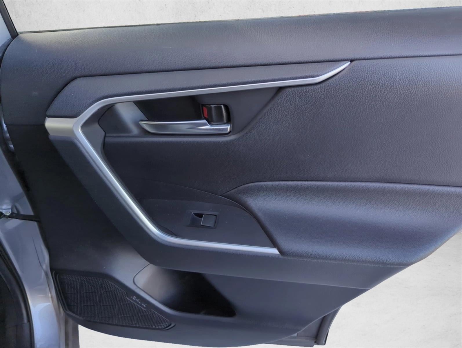 2019 Toyota RAV4 XLE Premium FWD (Natl)