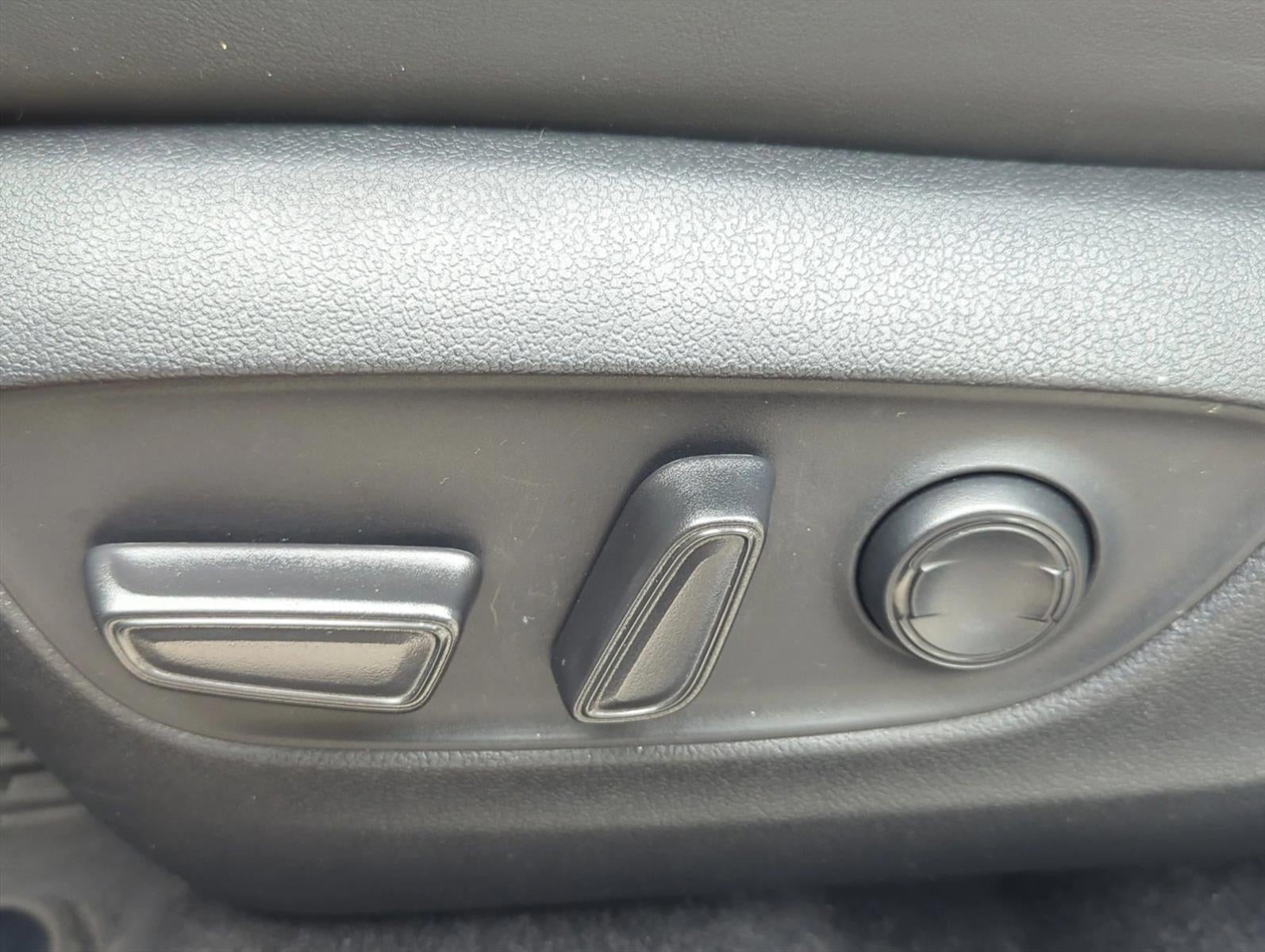 2023 Toyota RAV4 XLE Premium FWD (Natl)