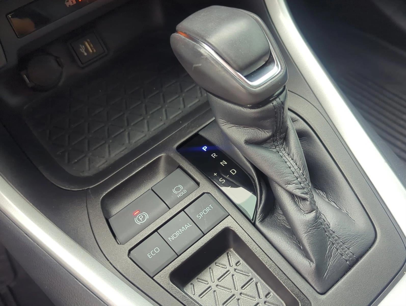 2023 Toyota RAV4 XLE Premium FWD (Natl)