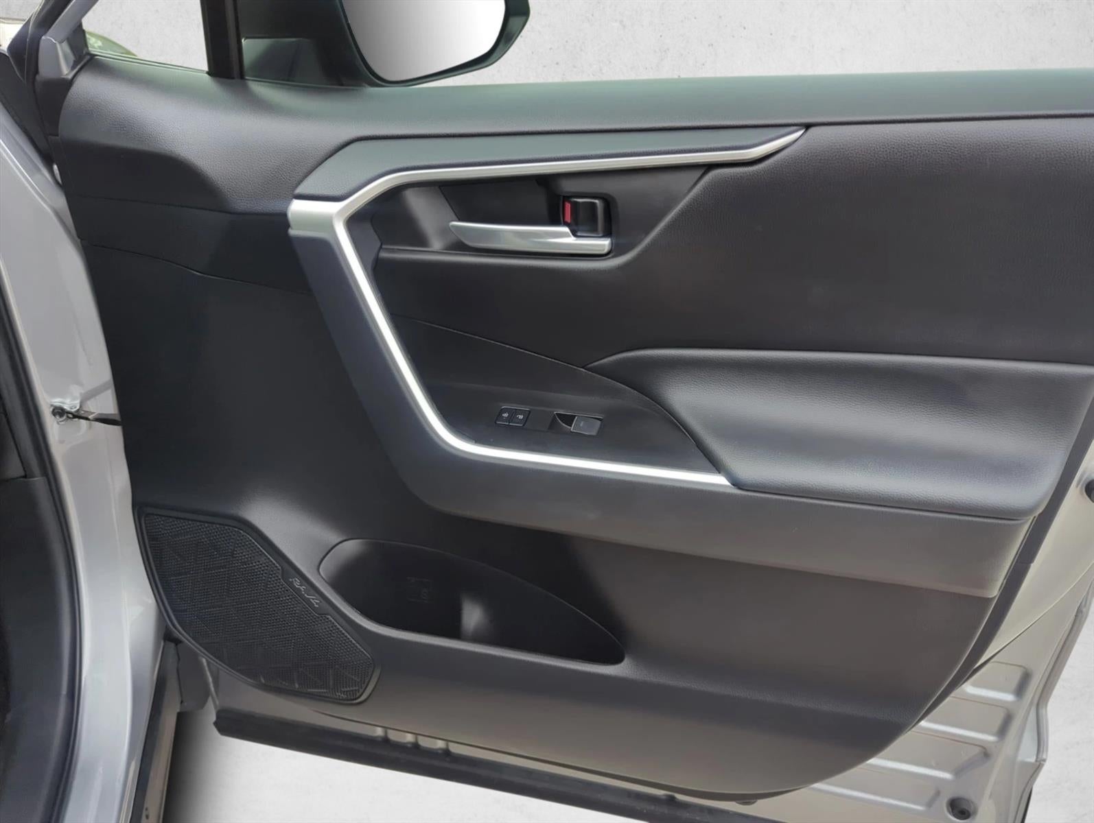2023 Toyota RAV4 XLE Premium FWD (Natl)