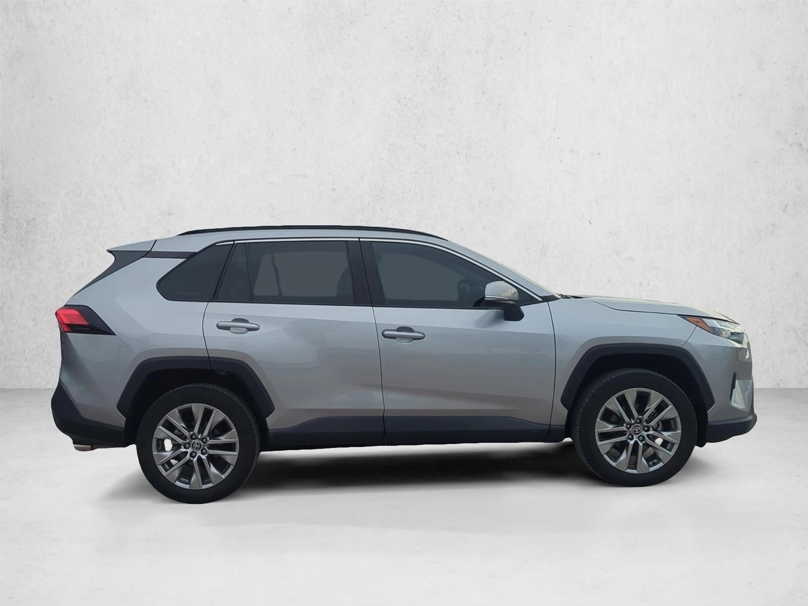 2023 Toyota RAV4 XLE Premium FWD (Natl)