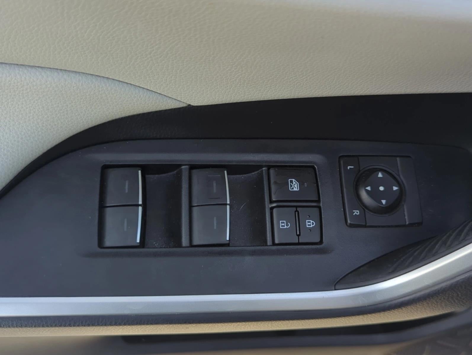 2024 Toyota RAV4 XLE Premium FWD (Natl)