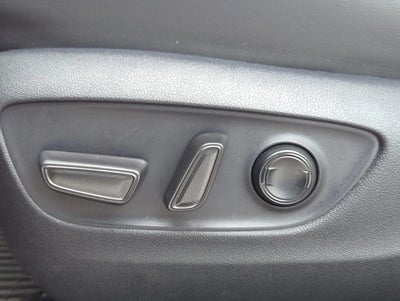 2025 Toyota RAV4 XLE Premium FWD (Natl)