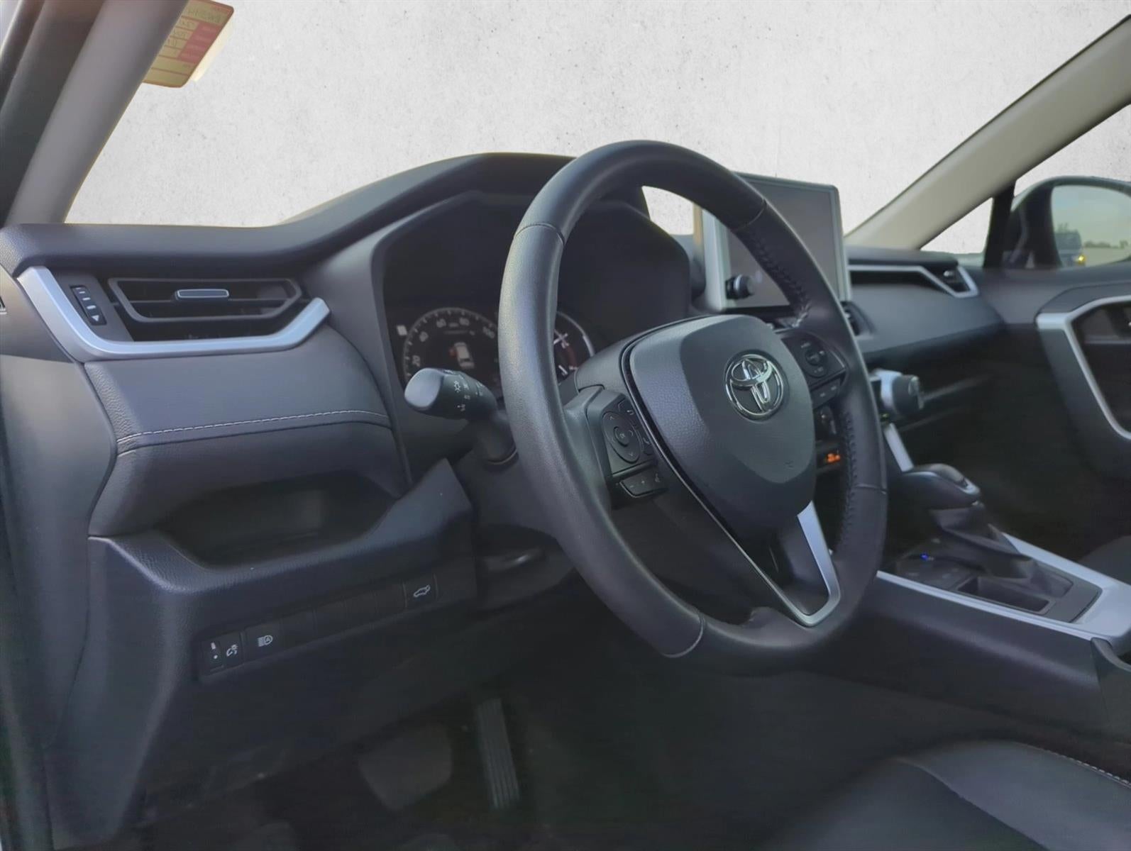 2024 Toyota RAV4 XLE Premium FWD (Natl)